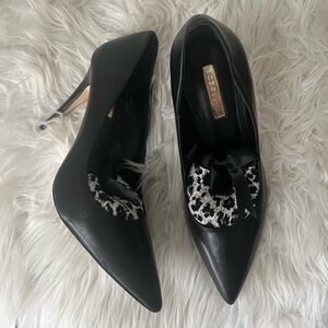 BCBG Black Leather Pumps in Women’s Size 9US 4 inch High Heels